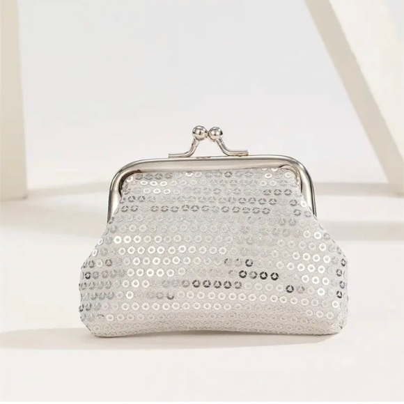 Women's Stylish & Versatile Kiss Lock Coin Purse - Picture 2 of 2